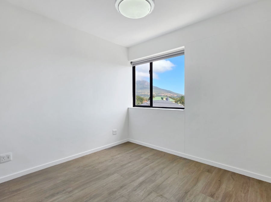 2 Bedroom Property for Sale in Claremont Western Cape